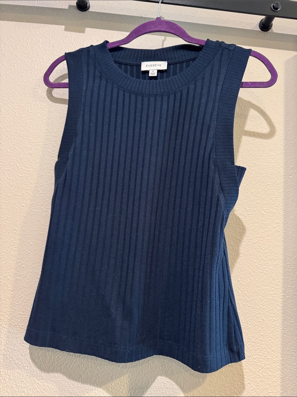 Evereve Deep Navy Ribbed Sleeveless Knit Tank